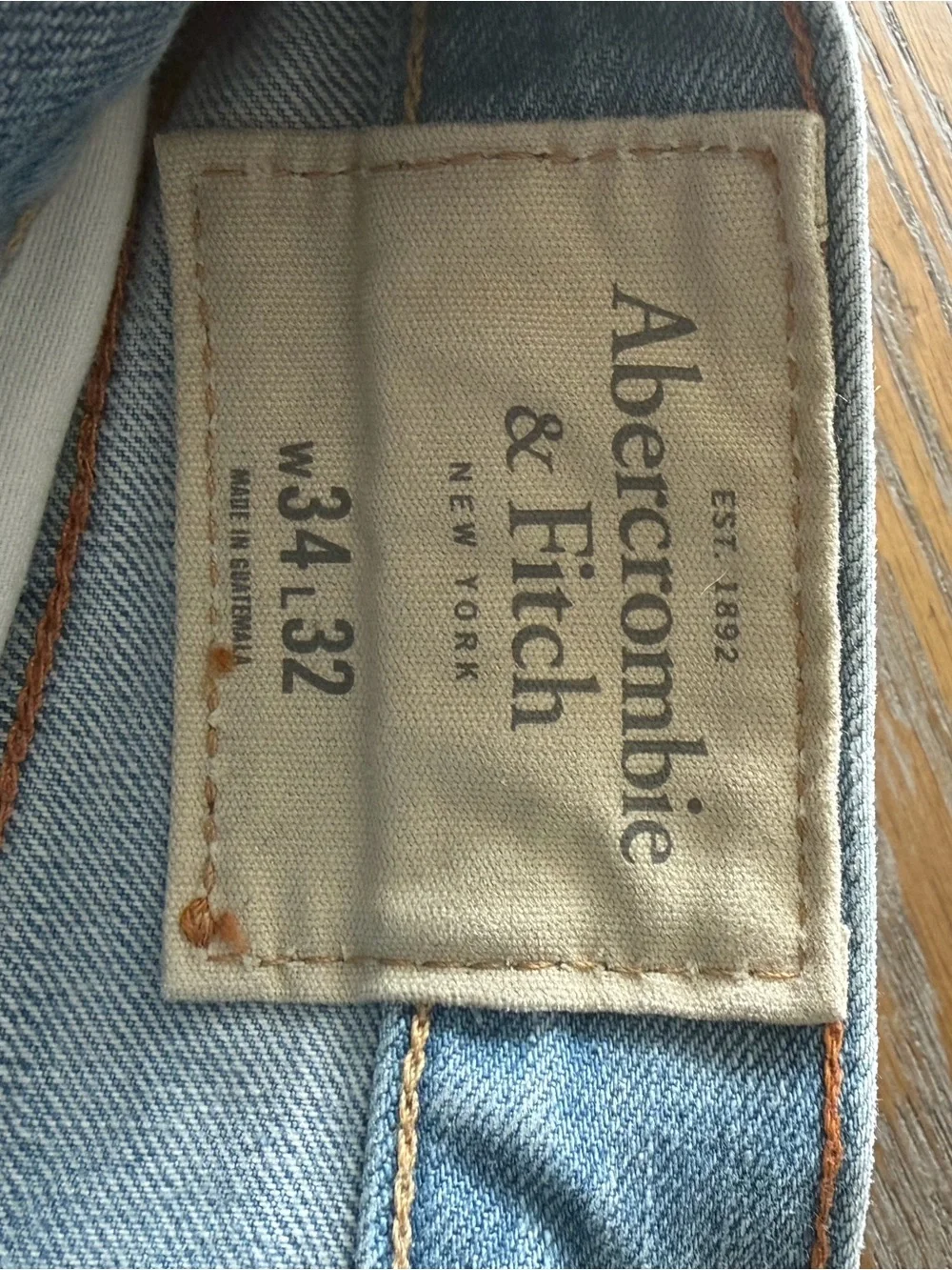 Abercrombie & Fitch Men’s Light Wash Straight Leg Jeans Size 34x32